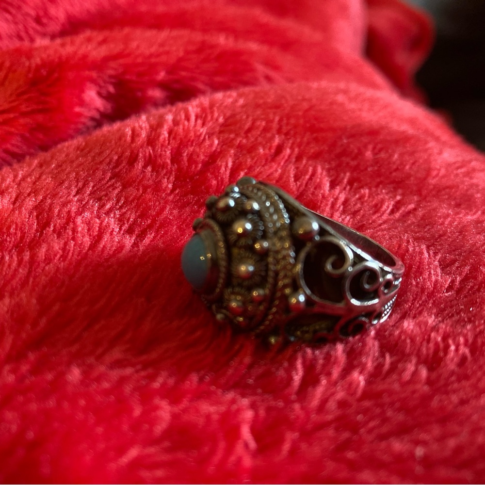 Elegant Silver and Blue Women's Ring - Picture 6 of 7